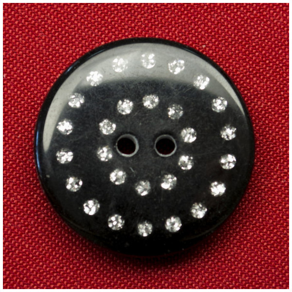 Пуговица пластиковая, 48L, цвет черный+страза